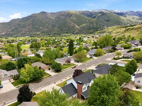 View/Area - 1987 Cedar Bench Dr, South Weber, UT 84405 photo 4 of 6
