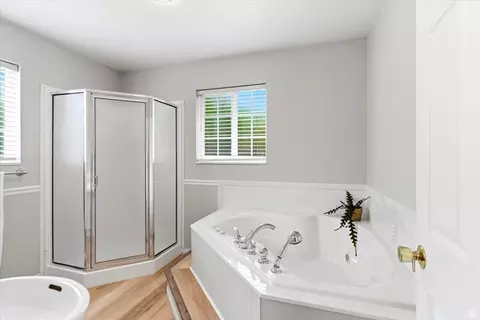 Bath - 1987 Cedar Bench Dr, South Weber, UT 84405 photo 1 of 8
