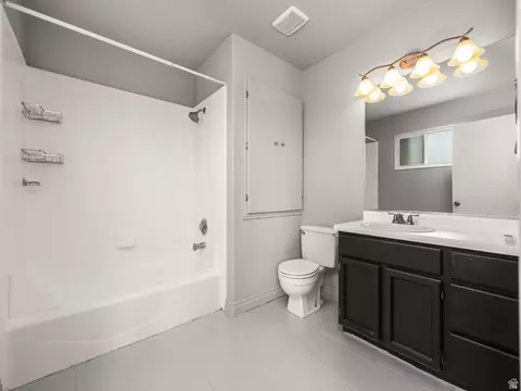 Bath - 802 S 1730 W, Orem, UT 84058 photo 3 of 3