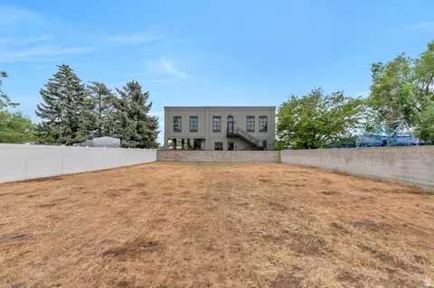 Exterior - 356 E Belview Ave, Murray, UT 84107 photo 7 of 7
