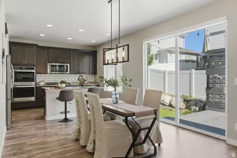 3576 W Alta Loma Ln, South Jordan, UT 84095