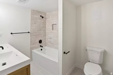 Bath - 810 E Maple St, Mapleton, UT 84664 photo 2 of 3