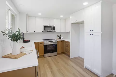 Kitchen - 810 E Maple St, Mapleton, UT 84664 photo 3 of 3