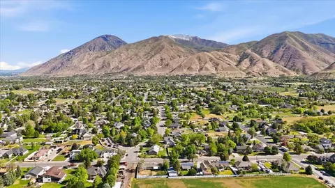 View/Area - 810 E Maple St, Mapleton, UT 84664 photo 9 of 14