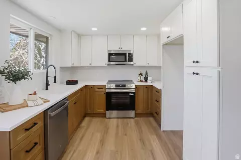 Kitchen - 810 E Maple St, Mapleton, UT 84664 photo 1 of 3