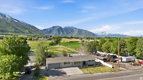 View/Area - 810 E Maple St, Mapleton, UT 84664 photo 4 of 14