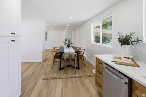 Dining - 810 E Maple St, Mapleton, UT 84664 photo 3 of 3