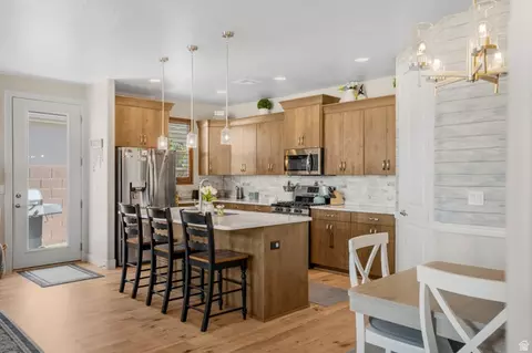 Kitchen - 456 S Subway, Hurricane, UT 84737 photo 2 of 3