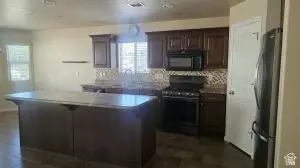 Kitchen - 357 E 860 N, Hurricane, UT 84737 photo 1 of 1