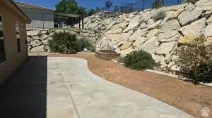 Exterior - 357 E 860 N, Hurricane, UT 84737 photo 2 of 4