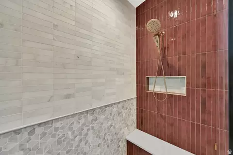 Bath - 3773 E Quail Hill Ln S #104, Sandy, UT 84092 photo 6 of 15