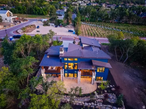 View/Area - 3773 E Quail Hill Ln S #104, Sandy, UT 84092 photo 19 of 21