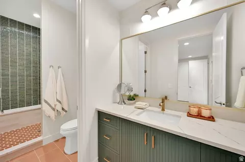 Bath - 3773 E Quail Hill Ln S #104, Sandy, UT 84092 photo 12 of 15