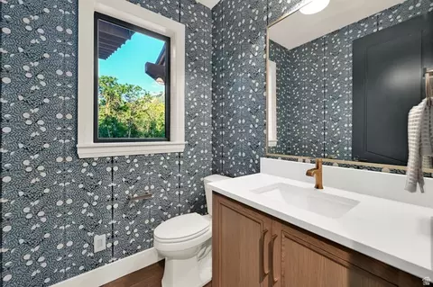 Bath - 3773 E Quail Hill Ln S #104, Sandy, UT 84092 photo 3 of 15