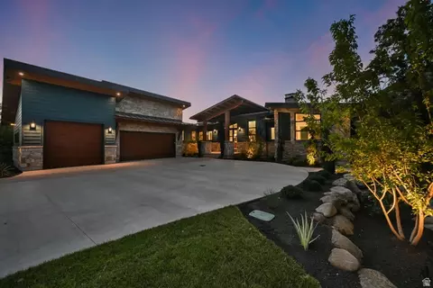 Exterior - 3773 E Quail Hill Ln S #104, Sandy, UT 84092 photo 20 of 24