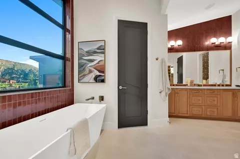 Bath - 3773 E Quail Hill Ln S #104, Sandy, UT 84092 photo 9 of 15