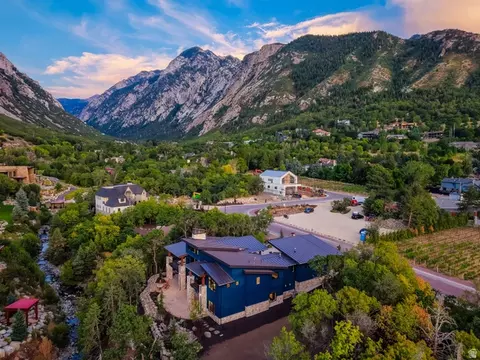 View/Area - 3773 E Quail Hill Ln S #104, Sandy, UT 84092 photo 6 of 21