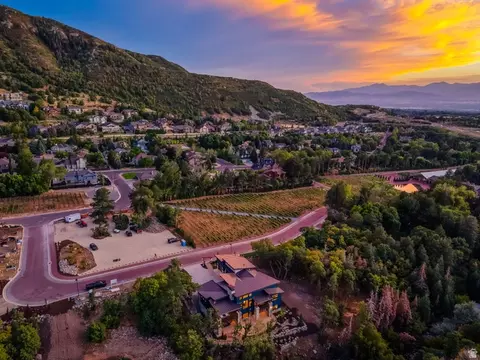 View/Area - 3773 E Quail Hill Ln S #104, Sandy, UT 84092 photo 16 of 21