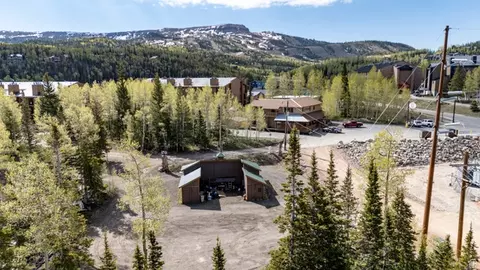 539 N Half Circle Dr, Brian Head, UT 84719 photo 2