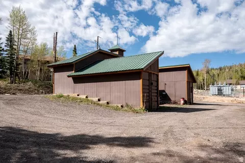 539 N Half Circle Dr, Brian Head, UT 84719 photo 4