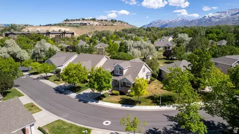 View/Area - 1417 E Blacksmith Ln, Draper, UT 84020 photo 3 of 9