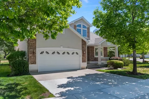 Exterior - 1417 E Blacksmith Ln, Draper, UT 84020 photo 2 of 8