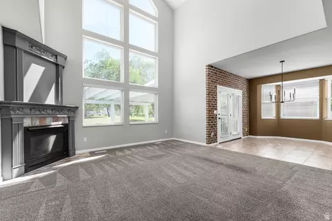 Living - 1417 E Blacksmith Ln, Draper, UT 84020 photo 2 of 6