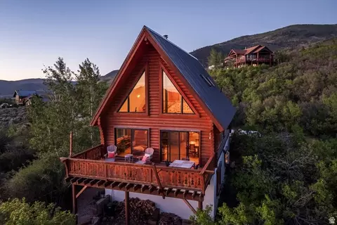 442 Splendor Rd, Kamas, UT 84036