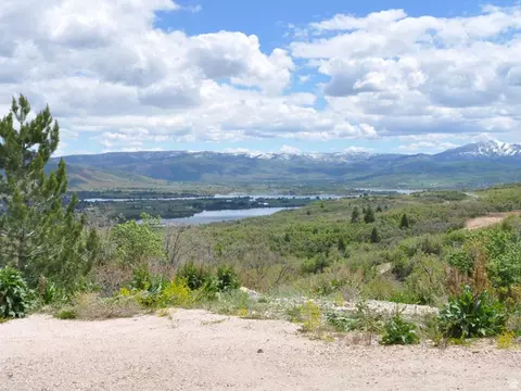 2292 N Panorama Cir, Liberty, UT 84310