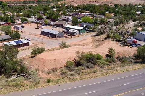 1261 S Highway 191, Moab, UT 84532