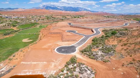 1367 N Green Jacket, Washington, UT 84780