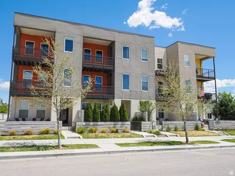 10871 S Lake Rd, South Jordan, UT 84009