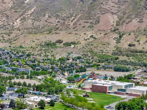 View/Area - 25 S 850 E #6, Provo, UT 84606 photo 9 of 10