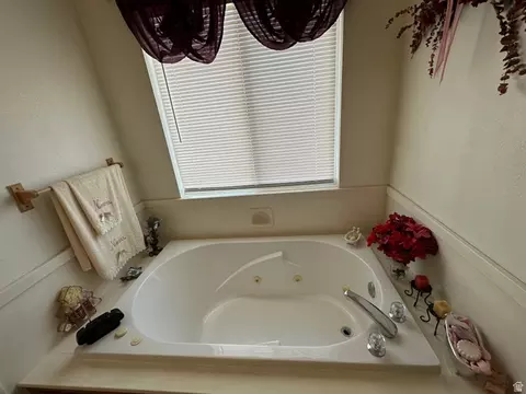 Bath - 525 N 100 E, Fairview, UT 84629 photo 2 of 5