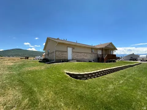 Exterior - 525 N 100 E, Fairview, UT 84629 photo 7 of 8