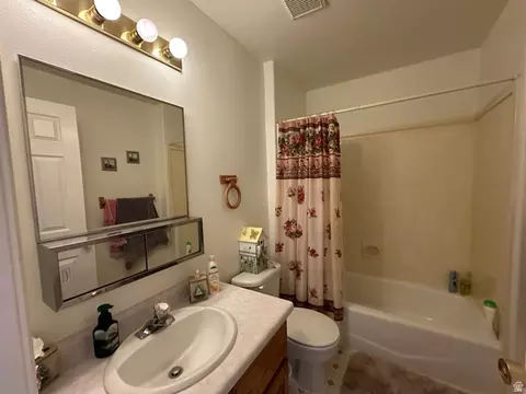 Bath - 525 N 100 E, Fairview, UT 84629 photo 4 of 5