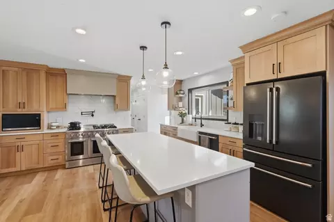 Kitchen - 4071 S Crazy Acres Rd E, Daniel, UT 84032 photo 1 of 7