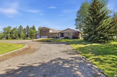 4071 S Crazy Acres Rd E, Daniel, UT 84032