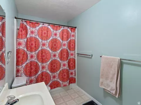 Bath - 682 W 1870 N #11, Orem, UT 84057 photo 2 of 2