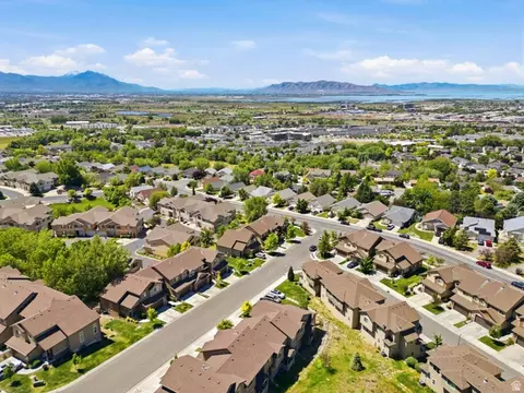 View/Area - 1614 E Aspen Loop, Provo, UT 84606 photo 7 of 8