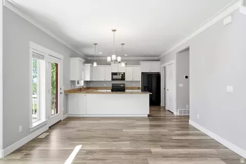 Living - 1614 E Aspen Loop, Provo, UT 84606 photo 4 of 4