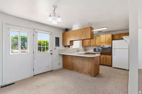 1290 E Main St, Green River, UT 84525 photo 17