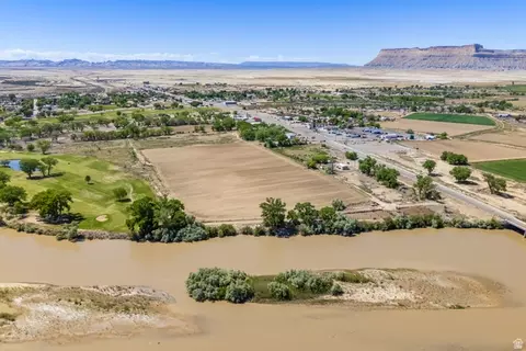 1290 E Main St, Green River, UT 84525 photo 11