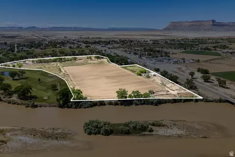 1290 E Main St, Green River, UT 84525