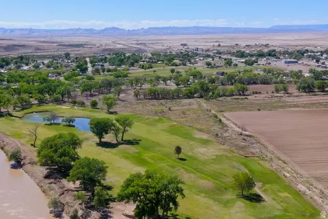 1290 E Main St, Green River, UT 84525 photo 15