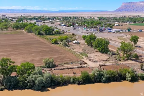 1290 E Main St, Green River, UT 84525 photo 14
