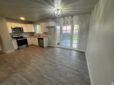 5127 W Verdugo Dr, Salt Lake City, UT 84118