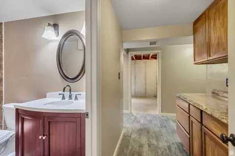 Bath - 843 E Three Fountains Dr #263, Murray, UT 84107 photo 6 of 6