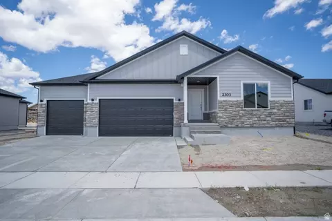 2392 E Yellow Blossom St #475, Eagle Mountain, UT 84005
