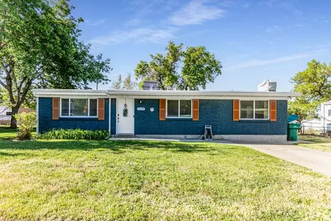 1619 Davis Dr, Layton, UT 84041